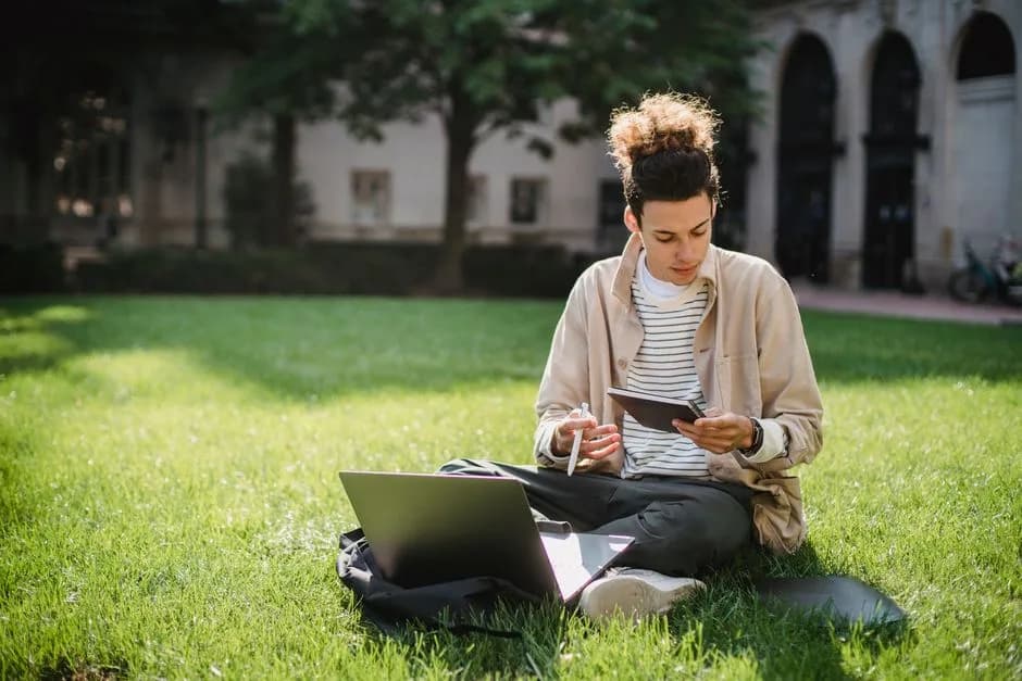 Remote Study Abroad in Asia: Virtual Programs, Online Courses, and Hybrid Options